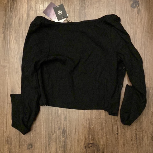 New tops with tags never worn - Picture 2 of 2